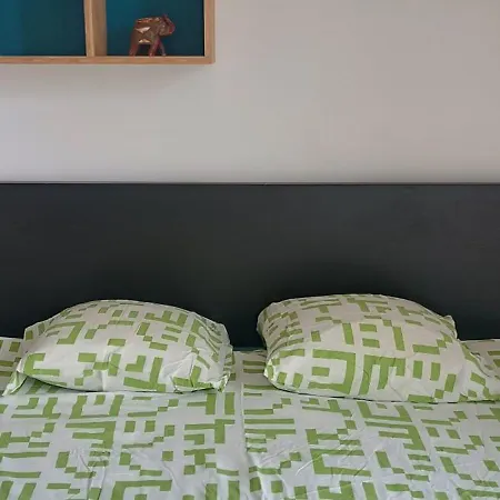 Appartement Attique Vue Et Campagne, La A Pied *